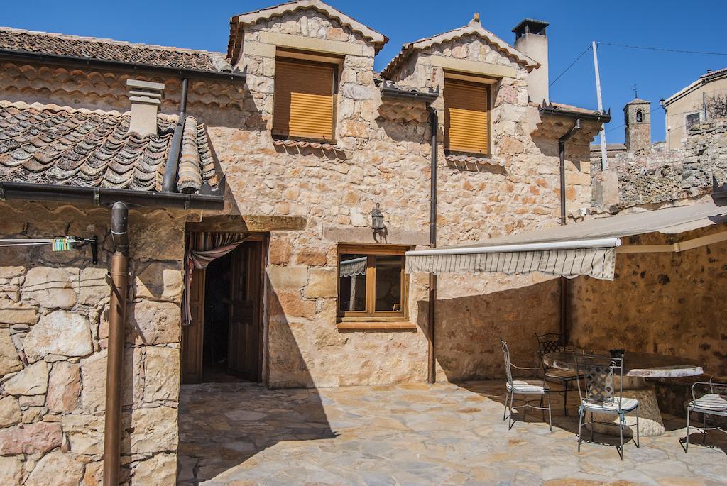 La Fuente Del Poval Guest House Caballar Eksteriør bilde