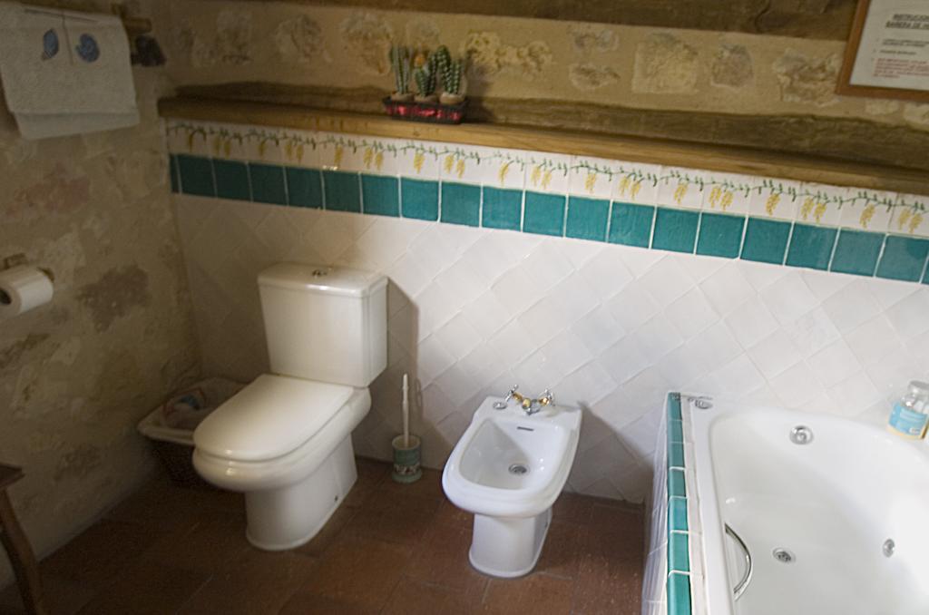 La Fuente Del Poval Guest House Caballar Rom bilde